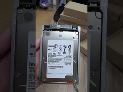 Le disque dur Seagate ST9300653SS