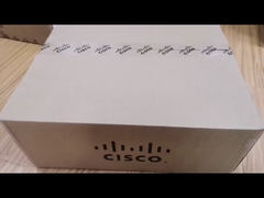 C9300-48 T-E Cisco Switch Catalyst 9300 bases de réseau des données 48-Port seulement