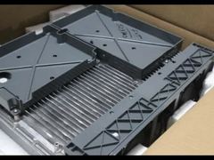 472181A le FSMF (Flexible System Module Fabric), une unité de traitement et de commande en bande de base pour le