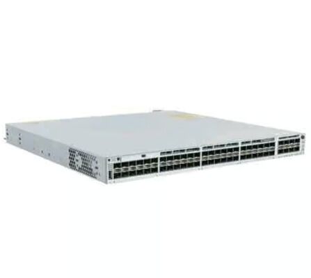 Cisco Catalyst 9300 Switch avec 48 ports UPOE 256 Gbps Capacité de commutation et 8 GB DRAM pour les réseaux à haute densité
