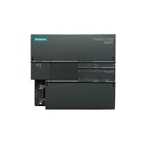 PLC de 6ES7288 1SR30 0AA1 programmant l'ingénieur électrique Ge Emerson Plc Fuji Plc