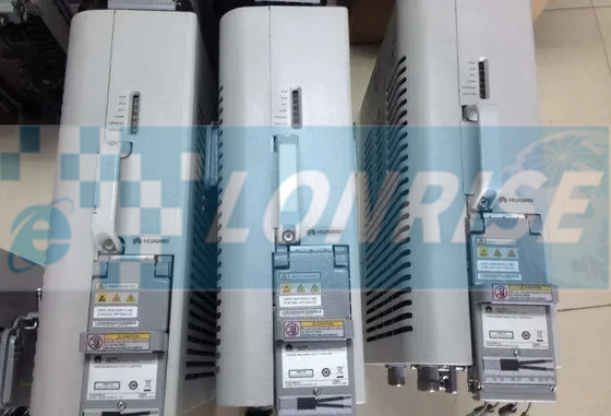 La station de base de télécommunications de Huawei RRU3942 02310CYU WD5MJRUDC20