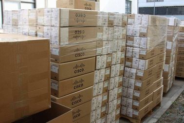 Cisco Switch WS-C2960S-48LPS-L 48 Ports Poe Gigabit Ethernet Switch Le commutateur réseau Cisco offre 48 ports Ethernet 10/100/1000 avec une alimentation électrique PoE de 370 W