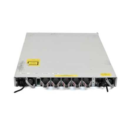 C9500-40X-E Cisco Switch Catalyst 9500 40 ports 10Gig Switch essentiels du réseau