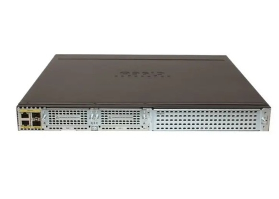 ISR4431-K9 prend en charge 3 modules d'interface réseau NIM Slots fournit un débit global de 500 Mbps à 1 Gbps