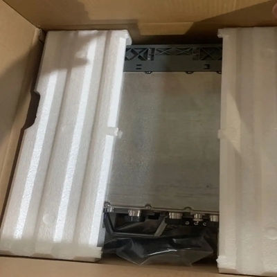 Nokia Flexi RF Module 3TX 2100 FRGT est un module de radiofréquence 3TX 2100 MHz avec une puissance de sortie maximale de 3x80W