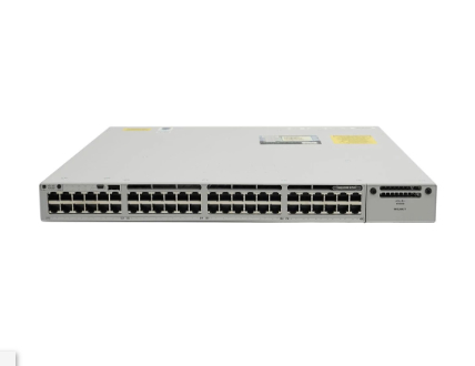 C9300-48P-E Catalyst 9300 48 ports cuivre 1G avec liaisons montantes modulaires PoE+ Network Essentials