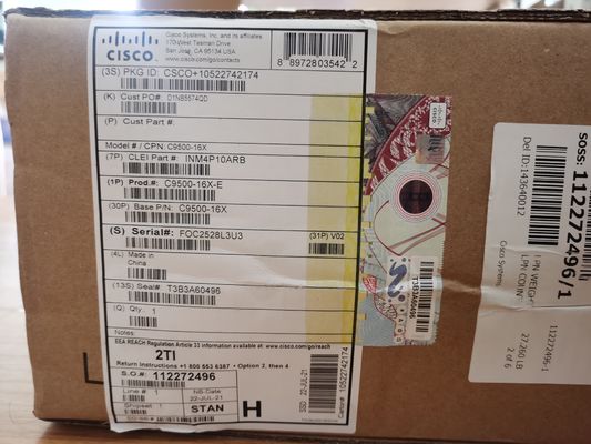 Cisco Catalyst C9500-16X-E 16-Port 10G Switch avec licence NW Essentials