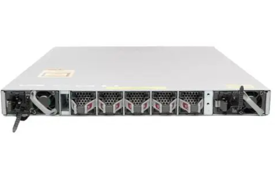 Le commutateur Cisco C9500-16X-A Catalyst 9500 à 16 ports 10G