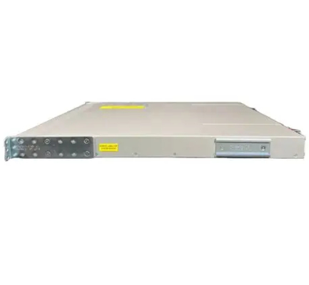 Commutateur Cisco Nexus 9200 à port 36 100G QSFP28 avec mémoire de 16 Go