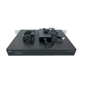ISR4321-SEC/K9 ISR 4321 avec 2 emplacements GE intégrés, 2 emplacements NIM, 1 emplacement ISC, 4 Go de mémoire flash par défaut, 4 Go de DRAM par défaut