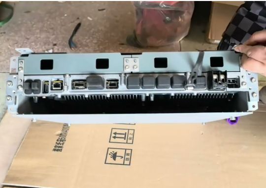 472181A FSMF (Flexible System Module Fabric), une unité de traitement et de contrôle de bande de base pour la station de base Nokia Flexi Multiradio