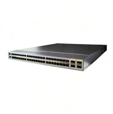 CE6875-48S4CQ-EI，48 ports SFP+ 10GE, 4 ports QSFP28 100GE ou 4 ports QSFP+ 40GE.