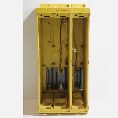 Pupitre de programmation FANUC avec contrôle 3 axes, construction robuste et indice de protection IP54 pour robots industriels