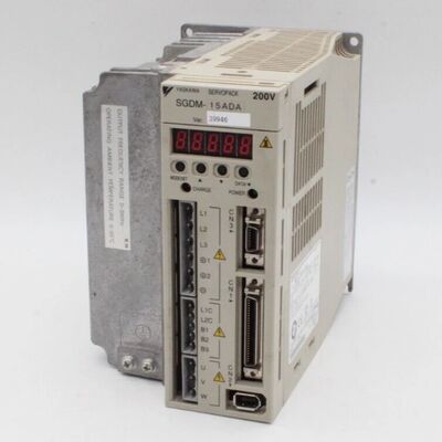 SGDM - 15ADA-Amplificateur servo série Yaskawa Sigma II 1,5 kW 200 V CA