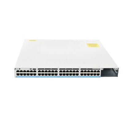 Cisco Catalyst 9300 Switch 48 ports PoE+ avec 480 Gbps de largeur de bande et d'éléments essentiels du réseau