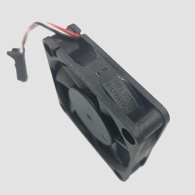 9WF0624H7D05 Ventilateur de refroidissement axial haute performance 24V DC avec roulement à billes double pour serveurs et équipements industriels