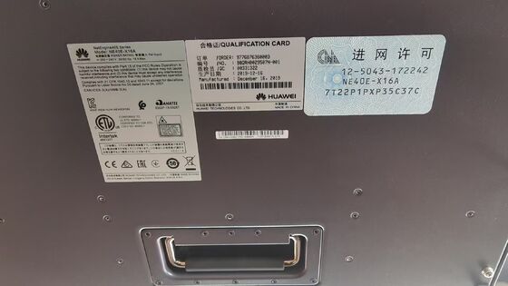 Routeur Huawei NE40E-X16A, CR5DMPUX8670 CR5DMPUX8673 CR5DSFUIU07B, capacité de commutation de 12,58 Tbit/s