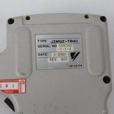 Yaskawa JZMQZ-TB40 Robot Teach Pendant avec écran LCD couleur, système Windows CE et design ergonomique portable