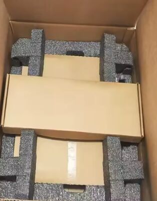 Brocade BR-DCX8518-B-0001 DCX 8510-8 commutateur directeur de dorsale SAN, 10,2 Tbit/s, 16G FC, offre groupée entreprise