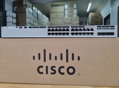 Nouveau C9200L-24P-4G-A 24 ports Gigabit PoE + commutateur géré, 4 × 1G SFP Uplink, avantage réseau, budget PoE 600W