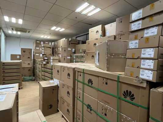 Unité de distribution d'alimentation CA Huawei NetEngine 8000 F8 CR8MP2K3PHC0 pour routeur d'entreprise