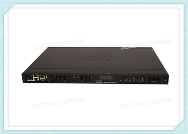 ISR4331-V/K9 Cisco Réseau industriel routeur 3 ports WAN / LAN 2 ports SFP 100 Mbps - 300 Mbps Boîte vocale