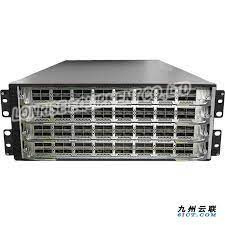 9860-4C-EI-B CloudEngine Huawei Commutateur réseau Huawei 9860-4c-Ei héberge 4 emplacements de sous-carte à l'exclusion du ventilateur sans alimentation
