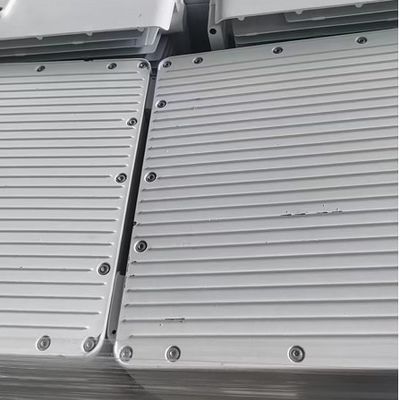 Ericsson RRU 4415 B7 Dimension interne 420 mm*335 mm*125 mm Conception