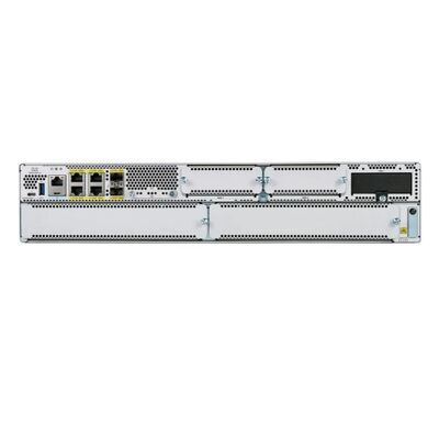 Le routeur Cisco C8300-2N2S-6T. Ports 6x 1GE, 2 emplacements SM, 2 emplacements NIM.